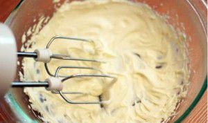 Cách làm kem Semifreddo dâu tây mát lạnh tại nhà-hình số-5