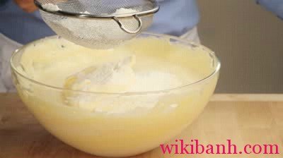 Cách làm bánh bông lan cuộn kem thơm ngon-hình số-4