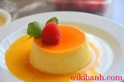 Kem flan với whipping cream có thể được kết hợp với những loại trái cây/chocolate gì để tạo ra những hương vị mới lạ?