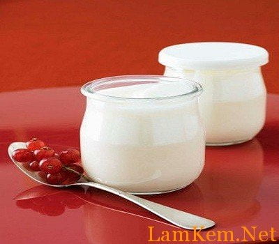 Có thể sử dụng sữa bò tươi đặc để làm yaourt được hay không?