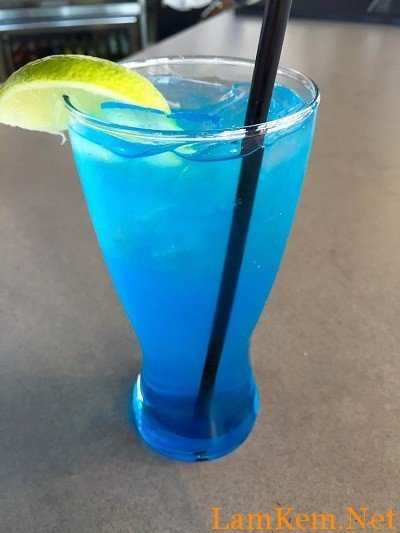 Cách pha chế cocktail blue sky nhẹ nhàng thư giãn