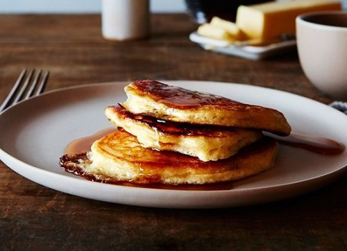 Cách làm pancake trứng gà thơm béo ngon miệng-hình số-6